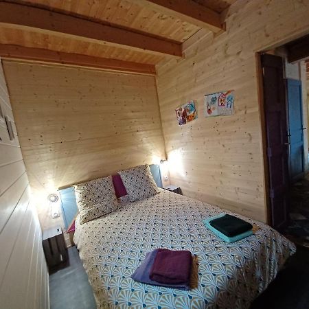 Chalet chaleureux avec parking garage motos, vélos La Chapelle-aux-Chasses Exterior foto